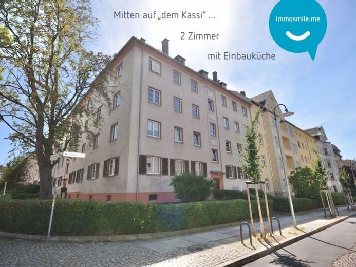 Appartamento di 2 locali • Bagno illuminato con luce naturale e vasca • Cucina componibile • Posto auto • Kaßberg • Visita e affitta – Foto 1