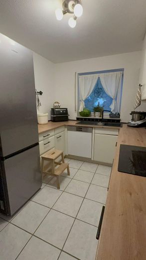 Reihenendhaus mit Keller, Garten, Pelletofen, 2 Stellplätzen & Gartenhaus – 55270 Jugenheim – privat – Küche 2