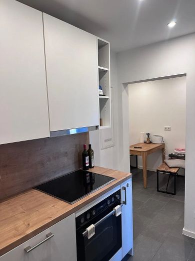 WG-Zimmer in attraktiver Stadtlage - Lenaustraße 8, München / 5.OG / Zi.3 – Küche
