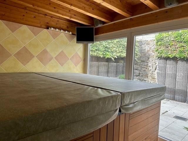 3. Raum (noch mit Whirlpool),-