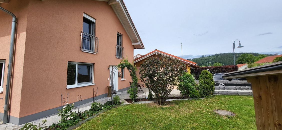 Sonnige Aussichten für die ganze Familie – modernes Einfamilienhaus mit Gartenflair – Haus Stirn 1