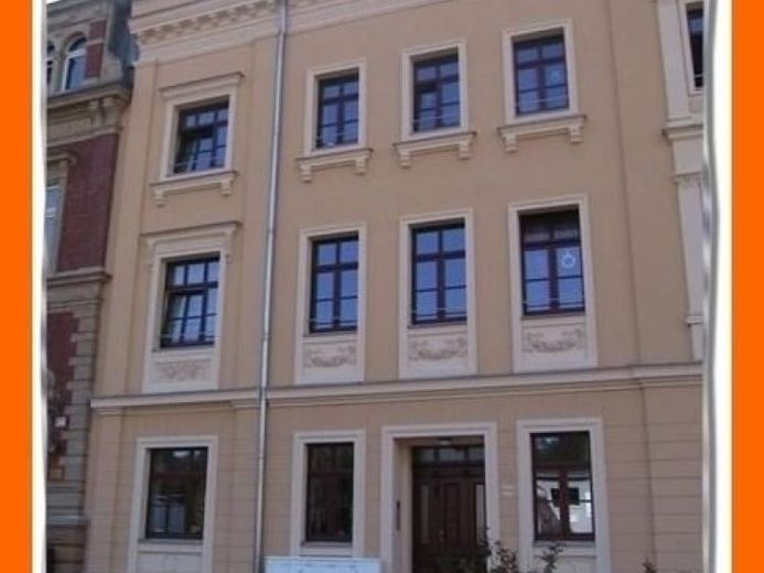 2-Zimmer-Wohnung mit BALKON in ruhiger & zentraler CITYLAGE von Zwickau zu vermieten! – Foto 1