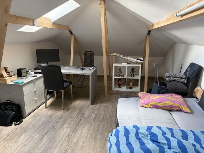 Dresden yakınında modern bir yuva: Havuz, fotovoltaik, depolama, Wallbox ve garaj – Fotoğraf 20