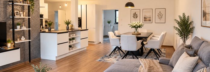 3,5 Zimmer 1.OG - Erstbezug - Einbauküche – Musterfoto Wohnbereich