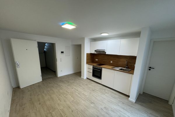 Primera ocupación en Ebertpark: apartamento de 1 habitación con terraza y cocina equipada