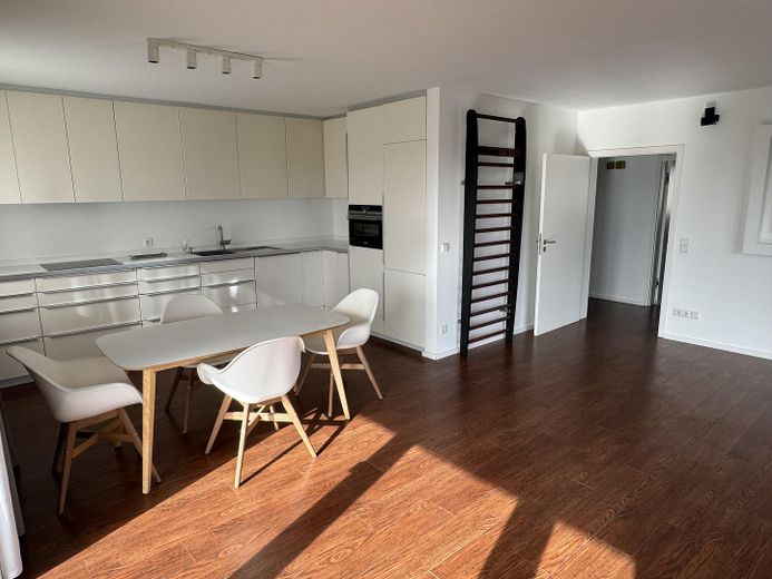 Exklusive, sonnige Familienwohnung - 4-ZKB mit Balkon direkt am Rebstockpark – Foto 6