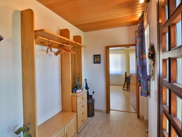 Eingangsflur mit sep. Zimmer