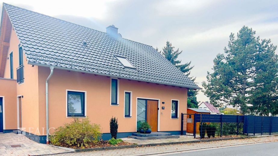 Hausansicht von der Strasse