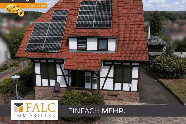 Charmantes Ein- bis Zweifamilienhaus mit Garten, Photovoltaikanlage und Stellplätzen