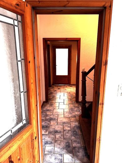 Flur vom Essbereich aus