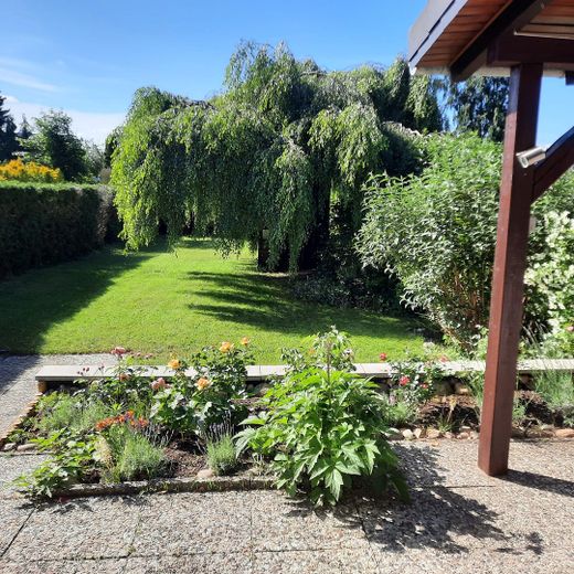 Traumlage: Ruhig, zentral und großzügig – Garten