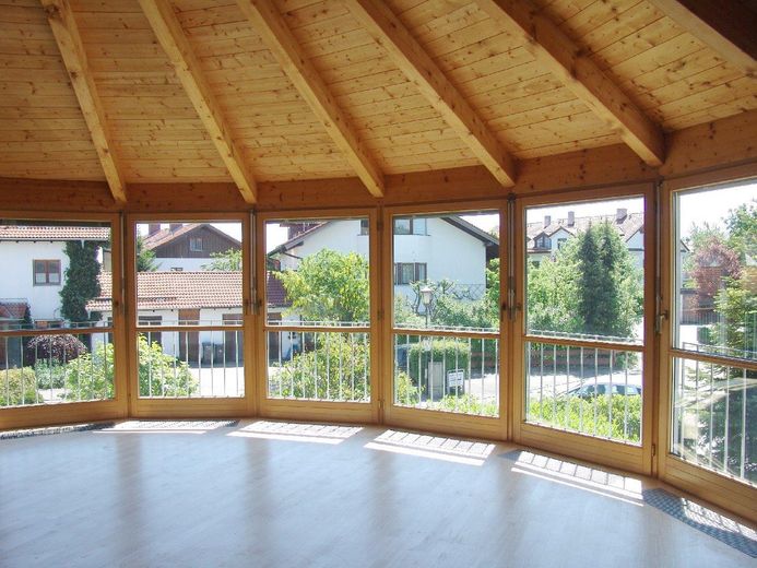 Fenstertüren 6x1.2m nach Süden