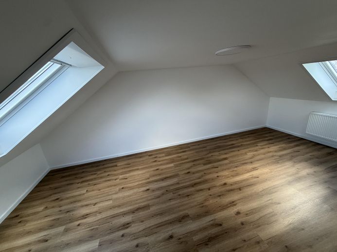 Modern wohnen auf zwei Ebenen – provisionsfrei – Kinderzimmer DG