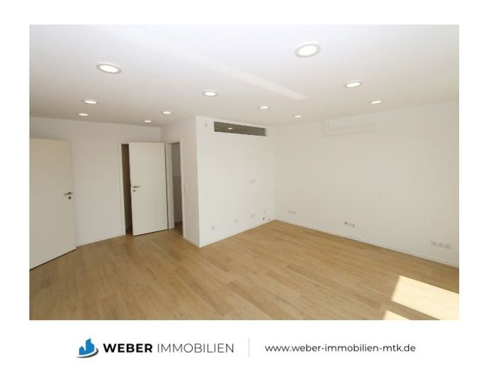 ++ KERNSANIERT in 2023 + 1-Zimmer-Wohnung mit TRAUMhaften Weitblick vom 16. OG – Wohn-/Schlafraum, Bild 1