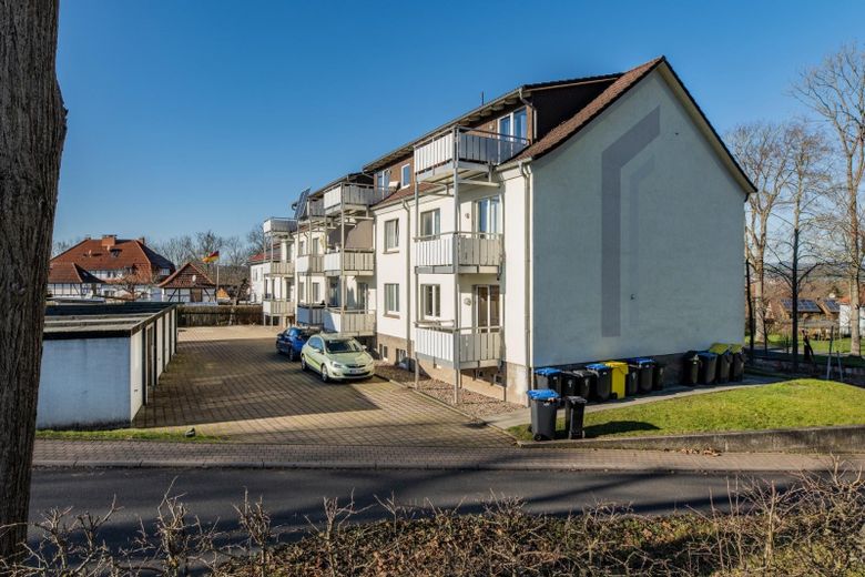 Balkonlu, otoparklı ve yeni doğalgaz kat kaloriferli 3 odalı daire | 50,90 m² – Außenblick 2