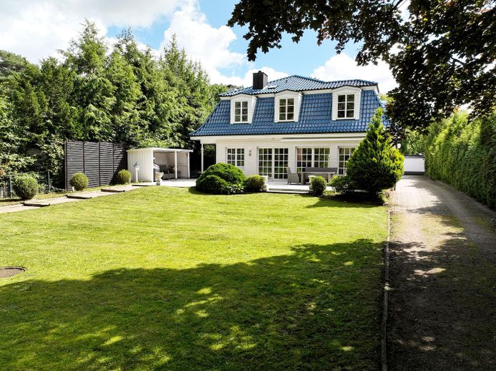 Exclusive villa in Hamburg-Hohensasel – elegance, privacy & quality of life – Foto 2
