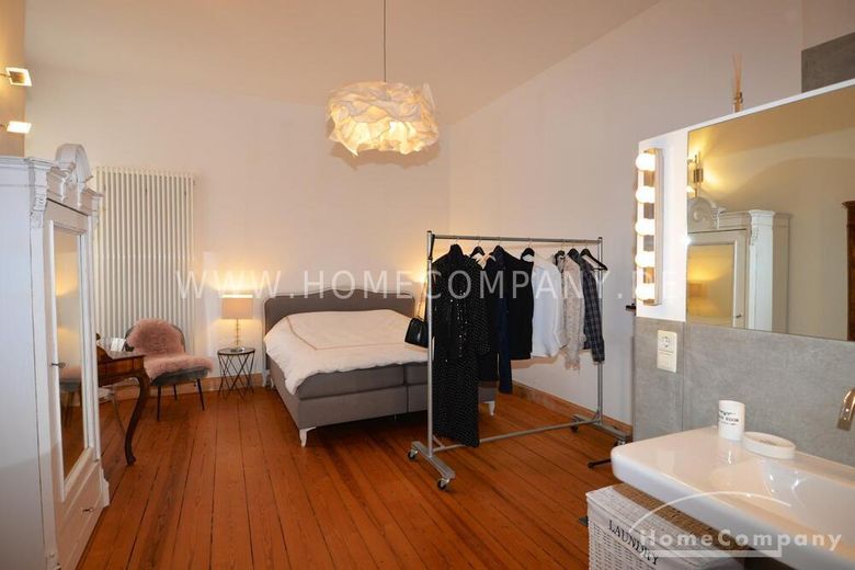 Appartamento d’epoca di alta qualità e di buon gusto a Moabit, arredato – 255d2e035b7c74c0a6d06a9b974018e4937298dc.jpg