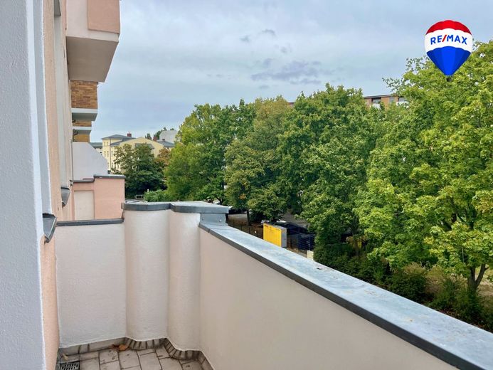 Provisionsfrei: Bezugsfertige, moderne 2-Zimmer-Wohnung mit Balkon &amp; Fahrstuhl  in Berlin Spandau – Balkon