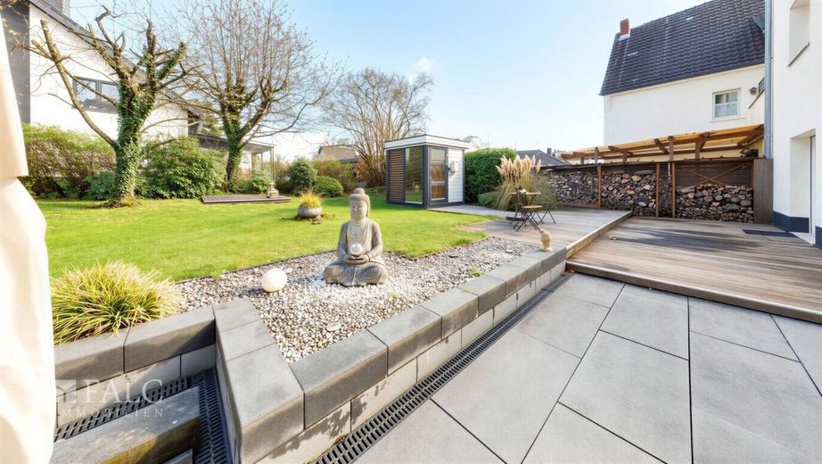 ABSOLUTES TOP-ANGEBOT - Ein Zuhause, das Sie vom ersten Moment an lieben werden! – Garten