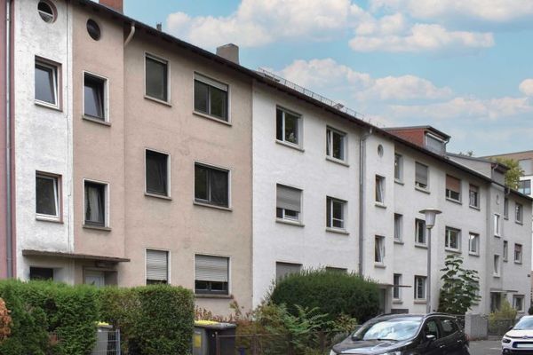 Mannheim-Almenhof: 3 अपार्टमेंट वाला बहु-परिवार आवासीय घर और अतिरिक्त विस्तार की संभावना
