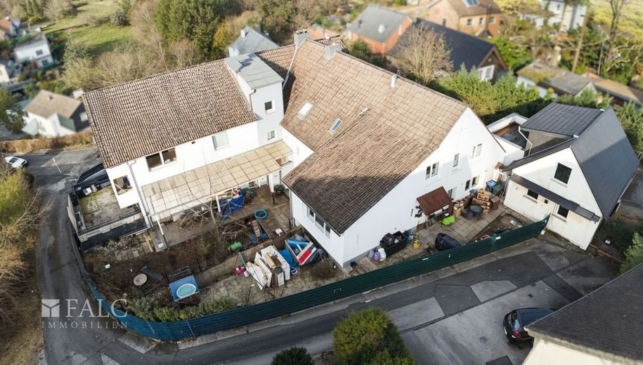 Attraktive Kapitalanlage mit 12 Wohneinheiten in gefragter Lage – Hinteransicht