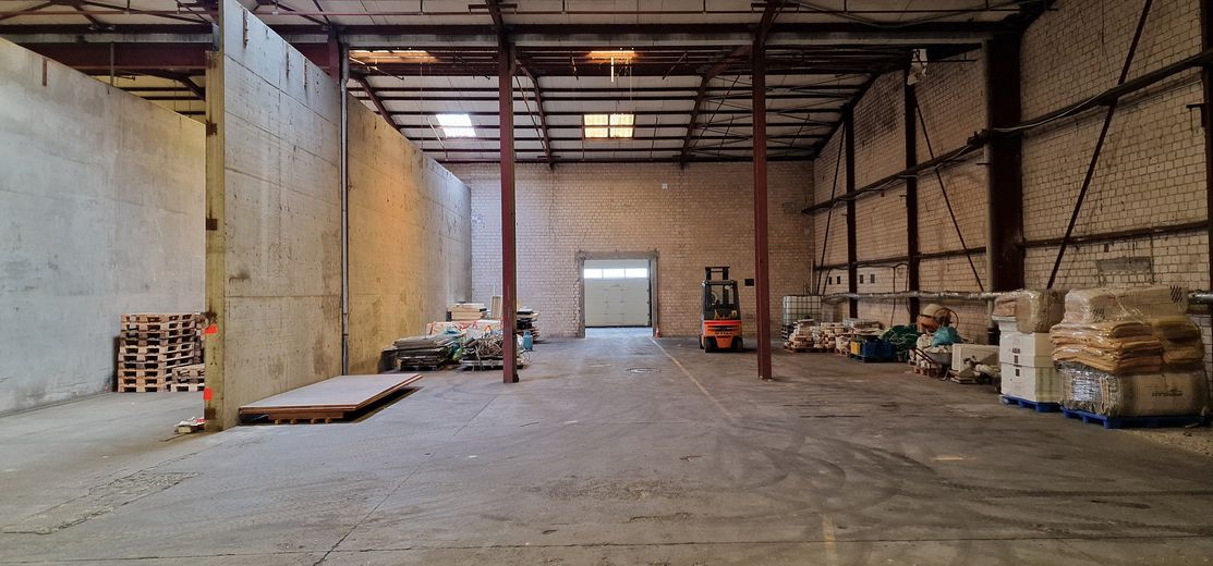 Halle B 2800 qm Innen 5