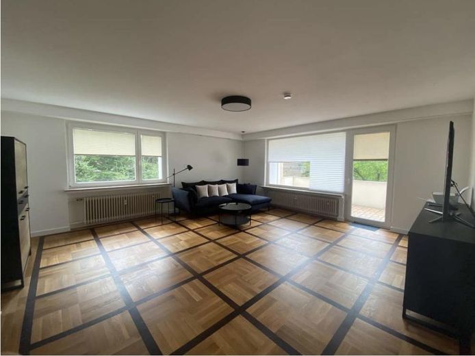 108 square meters in Bielefeld's prime location – Wohnzimmer