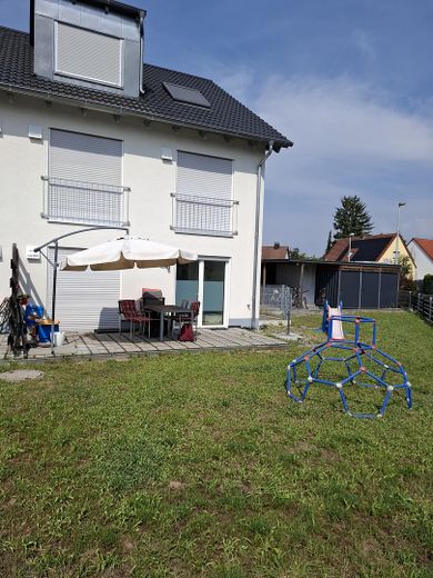 2-кімнатна квартира на першому поверсі з садом – Terrasse