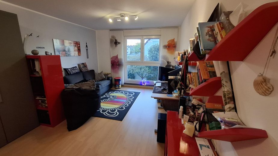 gepflegte Doppelhaushälfte mit Garten in Brühl-Eckdorf (provisionsfrei) – Eltern (aktuell Jugendzimmer)