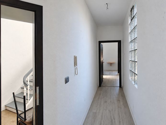 Uerdingen'de 1 odalı daire – 33,8 m², hemen boş –   Flur zum Wohnraum