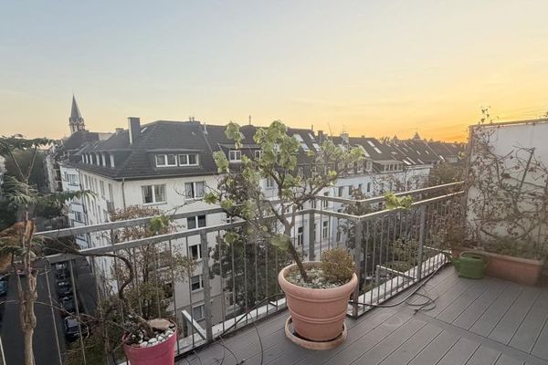 EXKLUSIVE MAISONETTE MIT PRIVATER DACHTERASSE