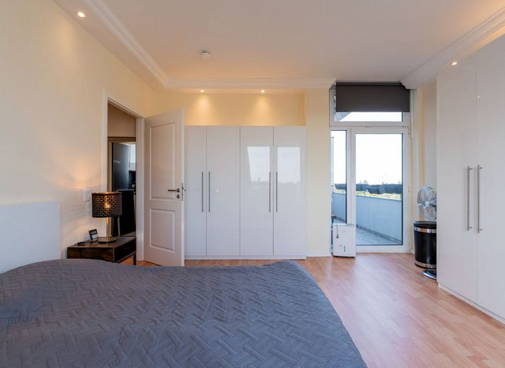 Appartamento completamente ristrutturato al 7° piano con balcone e vista panoramica – libero e senza provvigione – 6