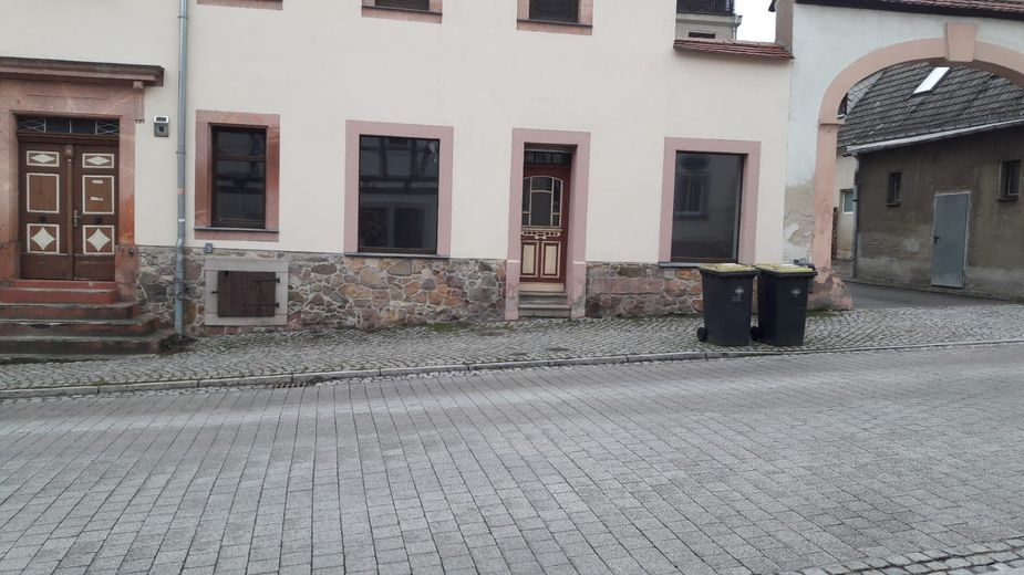 Ladengeschäft Ausstellungsraum in Kohren-Salis, BESTE LAGE im Zentrum direkt am Töpferbrunnen – Straßenansicht