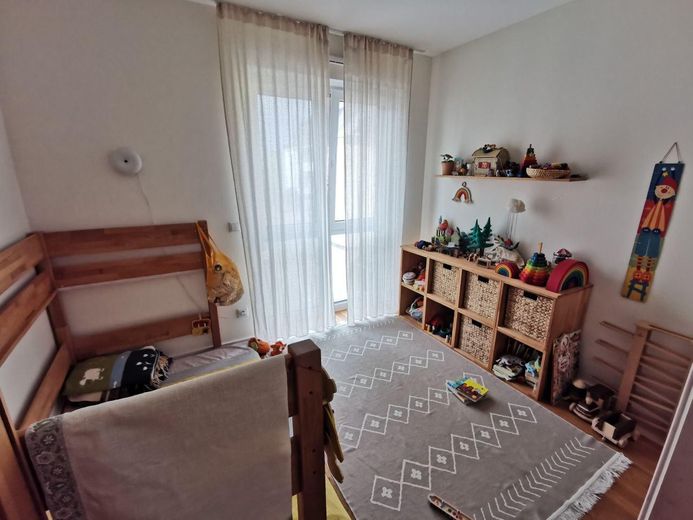 Kinderzimmer/Büro 1