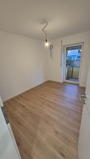 Modernes Wohnglück: Frisch sanierte 3-Zimmer-Wohnung mit Tageslichtbad & Multisplit-Klimatisierung – Kinderzimmer