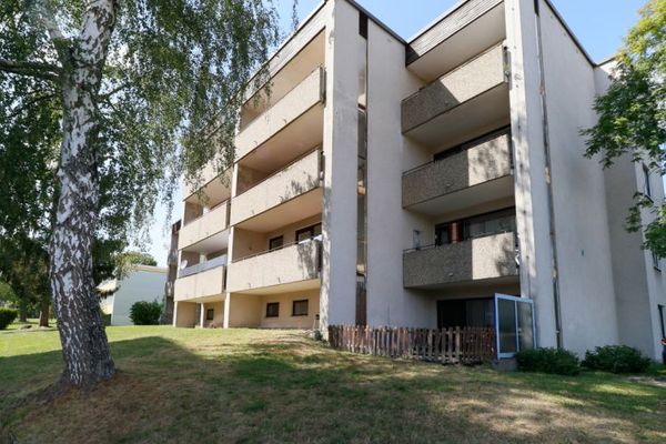 Investimento di capitale con sostanza: 2 case plurifamiliari completamente affittate con 23 appartamenti in una tranquilla zona residenziale di Selb