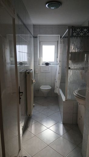 MFH mit 3 Wohnungen - Zentrale Lage - Freistehend – Foto 15
