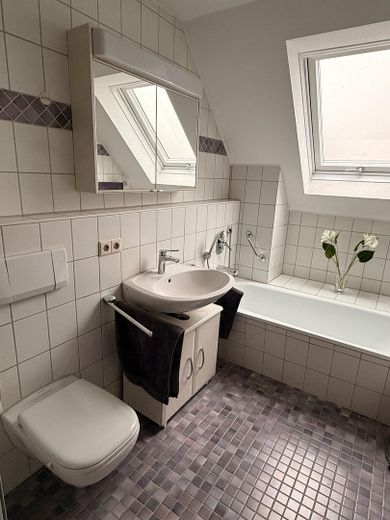 Badezimmer (2. OG)