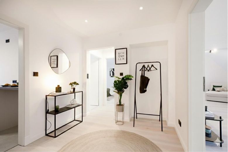 Einladender, moderner Entree