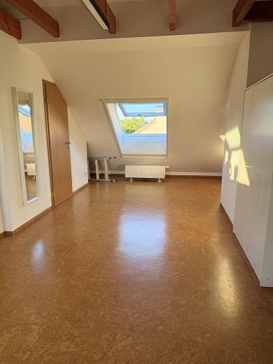 Schönes Haus mit Garten in Ratingen und Garage – Schlafzimmer im Dachgeschoss