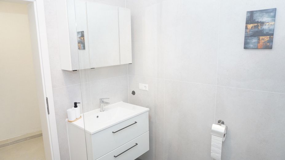 Vollmöblierte 2-Zimmer-Neubauwohnung im Erdgeschoss – Foto 16