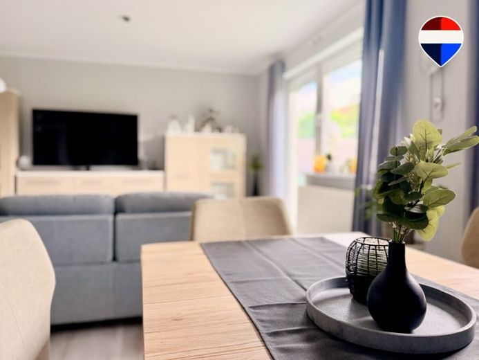 Modernisiertes Reihenmittelhaus mit Garten und Garage in Rathenow – Foto 1