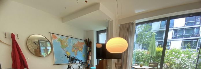 Alt Treptow'da teraslı, yüksek kaliteli mobilyalı stüdyo, Berlin Kreuzberg Neukölln Alt Treptow üçgeni – Wohnbereich