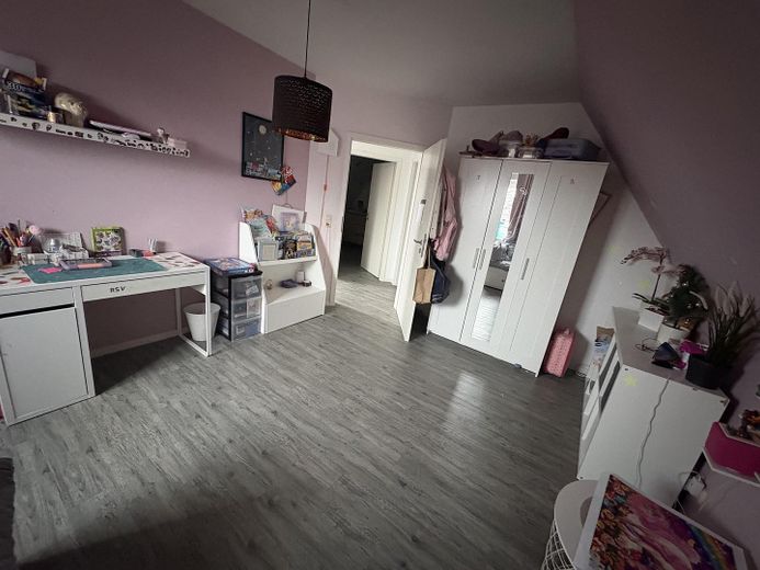 Casa unifamiliare in vendita – Kinderzimmer 1. OG