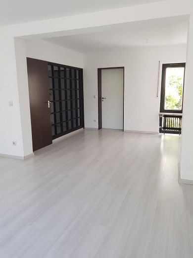 Casa a schiera centrale tranquilla a Neukeferloh - 5 locali + locale hobby + garage – Essen - Wohnen
