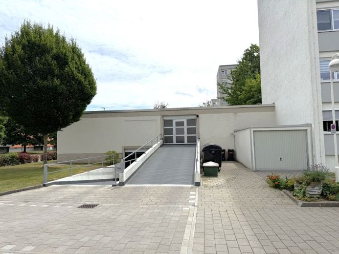 Miejsce parkingowe w garażu w Neu-Ulm/Ludwigsfeld od zaraz do wynajęcia – Zdjęcie 1