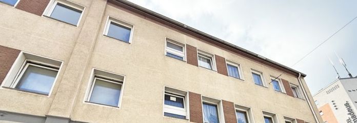 Sanierte 2-Zimmer-Wohnung mit großzügigem Wohnbereich und neuwertigem Duschbad