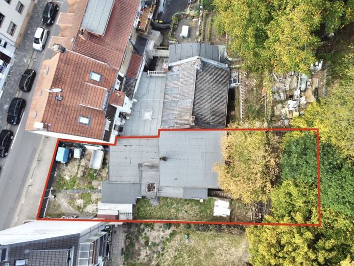 Baugrundstück mit Entwicklungspotenzial in Saarbrücken-Malstatt – Photo 1