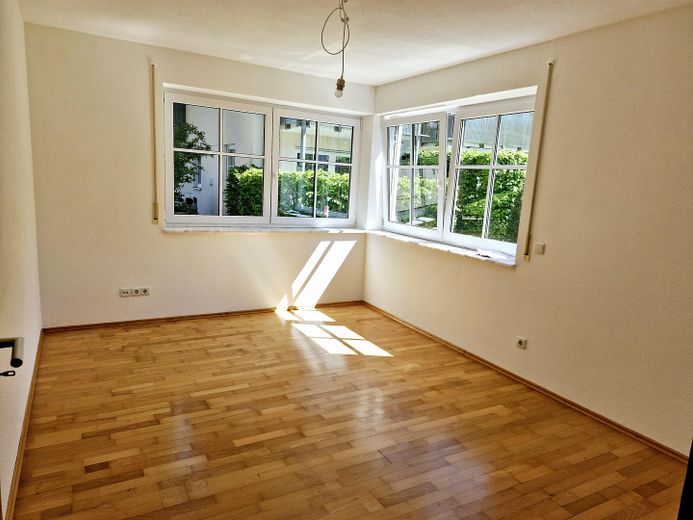 Gauting Seniorenresidenz, 3-Zi-Terrassenwohnung ohne Provision, ab 65 J. oder Kapitalanleger – Großes Schlafzimmer