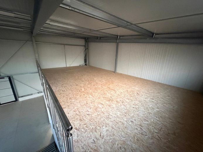 Capannoni commerciali versatili a Buseck (Zeilstraße) in affitto – Halle 1